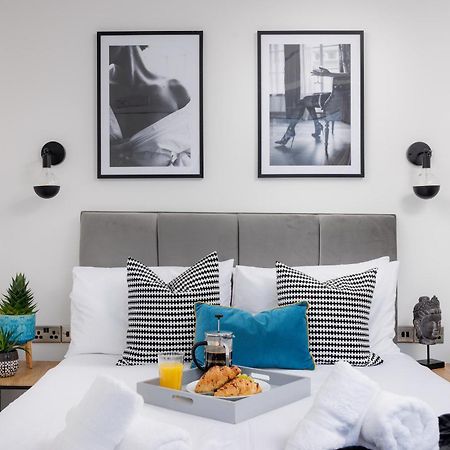 Boujis Central Plymouth Apartment - Sleeps 4 - Habita Property Zewnętrze zdjęcie