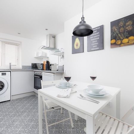 Boujis Central Plymouth Apartment - Sleeps 4 - Habita Property Zewnętrze zdjęcie