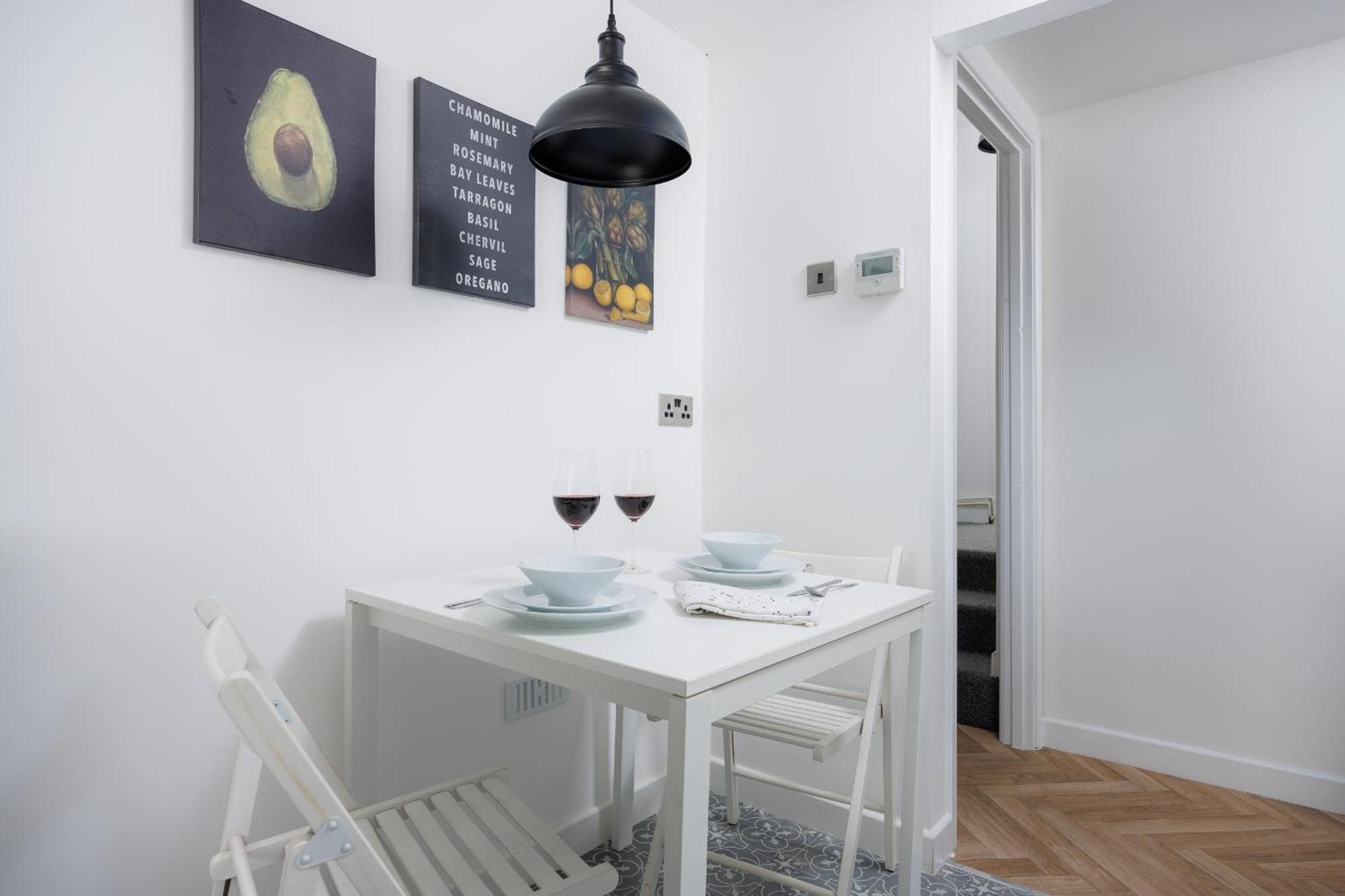 Boujis Central Plymouth Apartment - Sleeps 4 - Habita Property Zewnętrze zdjęcie